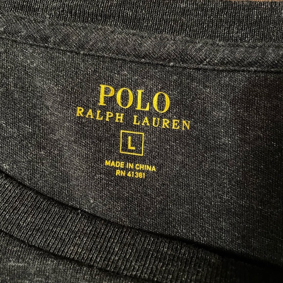 Mens Large Polo tshirt with front pocket - Picture 3 of 3